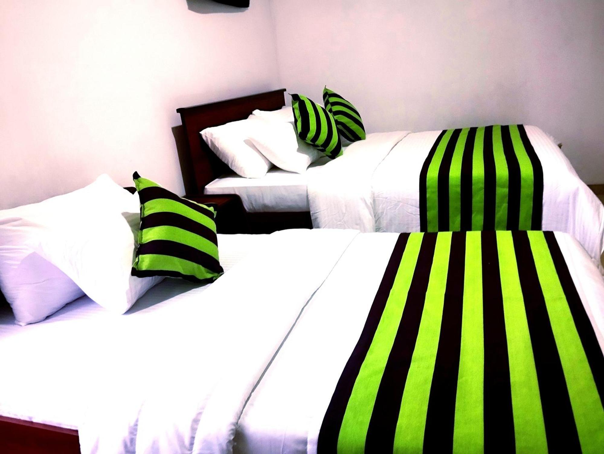 Ella Hotel Upper Hill Екстер'єр фото
